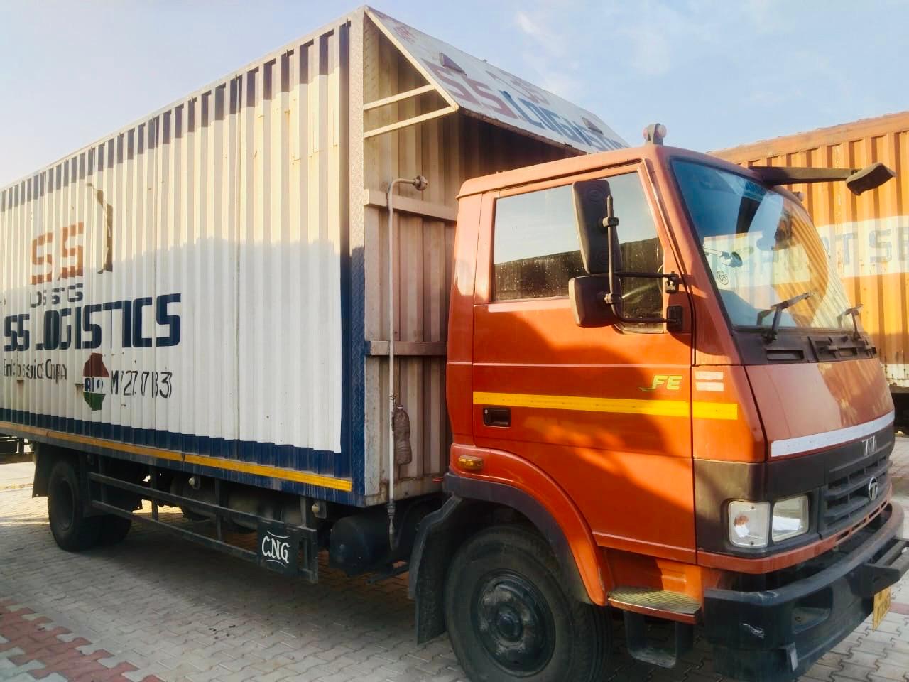 14 Feet Truck - SS Logistics
